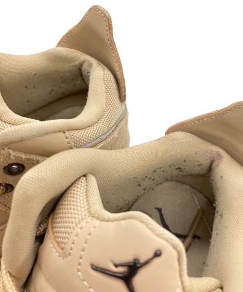 NIKE（ナイキ）NIKE (ナイキ) ジョーダン コートサイド 23 WE ベージュ サイズ:25cmの古着・服飾アイテム