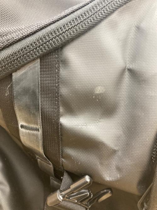 THE NORTH FACE（ザ ノース フェイス）THE NORTH FACE (ザ ノース フェイス) キャリーバッグ ブラック×レッドの古着・服飾アイテム