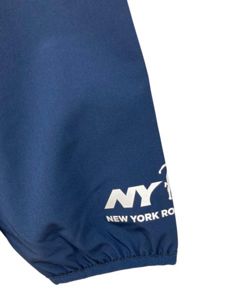 NEW BALANCE（ニューバランス）NEW BALANCE (ニューバランス) NEW YORK CITY MARATHONジャケット ブルー×ネイビー サイズ:Mサイズ 未使用品の古着・服飾アイテム
