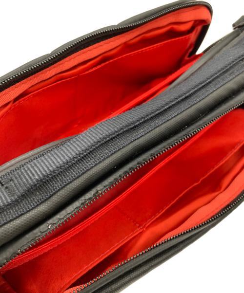 TOPOLOGIE（トポロジー）TOPOLOGIE (トポロジー) ボトルサコッシュ ブラック×オレンジの古着・服飾アイテム