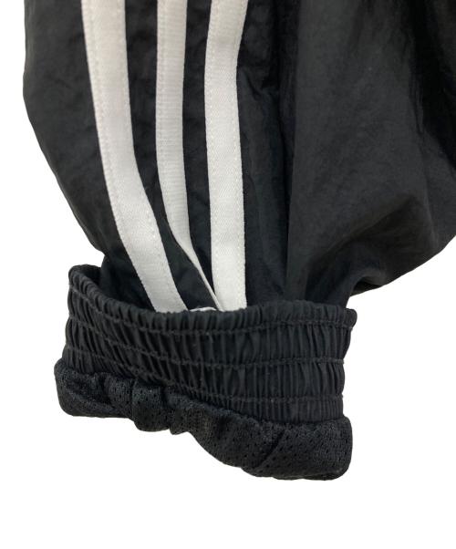 adidas（アディダス）adidas (アディダス) DISRUPTED ICON TRACK TOPS ブラック サイズ:SIZE Sの古着・服飾アイテム