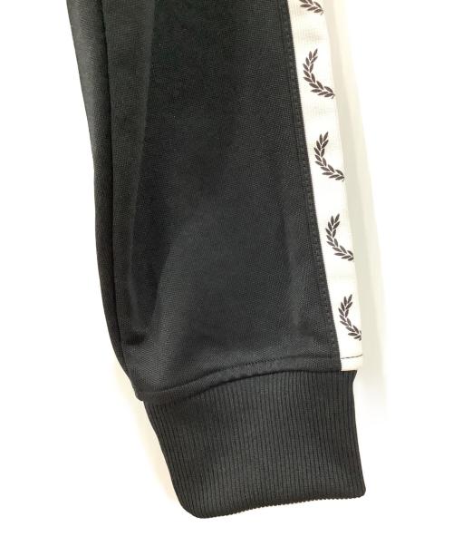 FRED PERRY（フレッドペリー）FRED PERRY (フレッドペリー) Taped Track Jacket ブラック サイズ:Lサイズの古着・服飾アイテム