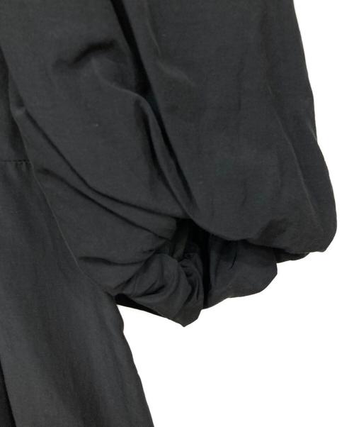 Snidel（スナイデル）Snidel (スナイデル) バックデザインヘムボリュームワンピース ブラックの古着・服飾アイテム