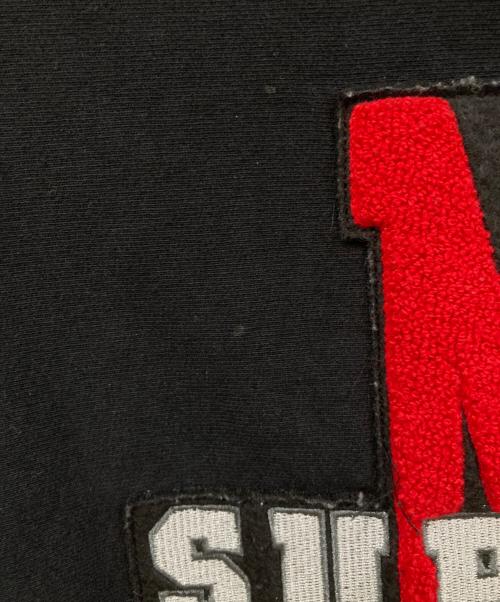 SUPREME（シュプリーム）SUPREME (シュプリーム) プルオーバーパーカー ブラック×レッド サイズ:Smallの古着・服飾アイテム