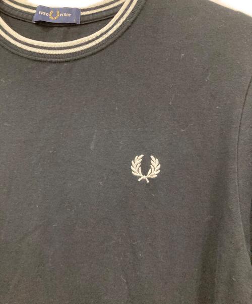 FRED PERRY（フレッドペリー）FRED PERRY (フレッドペリー) 半袖カットソー ブラック×ホワイト サイズ:Lサイズの古着・服飾アイテム