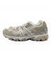 asics (アシックス) スニーカー ベージュ×ホワイト サイズ:235：7000円