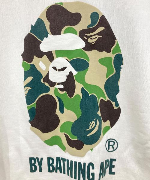 BAPE BY A BATHING APE（ベイプバイアベイシングエイプ）BAPE BY A BATHING APE (ベイプバイアベイシングエイプ) スウェット ホワイト×カーキ サイズ:L 未使用品の古着・服飾アイテム