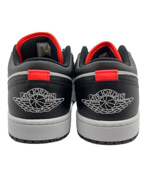 NIKE（ナイキ）NIKE (ナイキ) スニーカー/JORDAN 1 LOW グレー×ホワイト サイズ:28.5cm 未使用品の古着・服飾アイテム