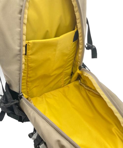 Columbia（コロンビア）Columbia (コロンビア) ペッパーロック30L ベージュの古着・服飾アイテム