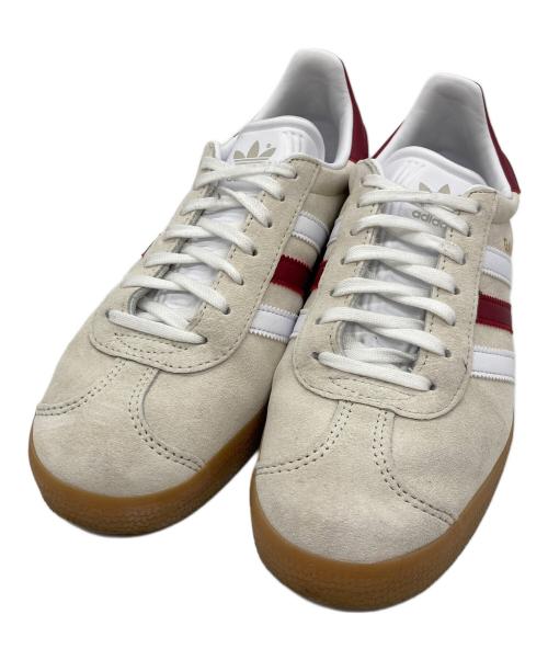 adidas（アディダス）adidas (アディダス) Gazelle 'Aluminium Burgundy（ガゼル アルミニウム バーガンディ） アイボリー×レッド サイズ:25.5の古着・服飾アイテム