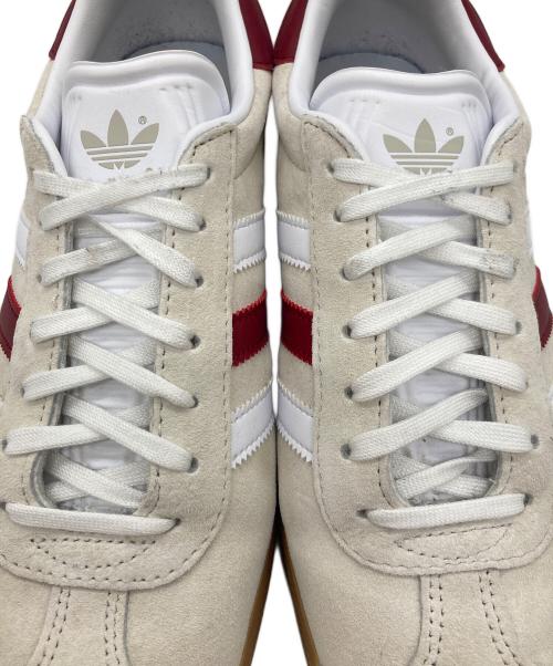 adidas（アディダス）adidas (アディダス) Gazelle 'Aluminium Burgundy（ガゼル アルミニウム バーガンディ） アイボリー×レッド サイズ:25.5の古着・服飾アイテム