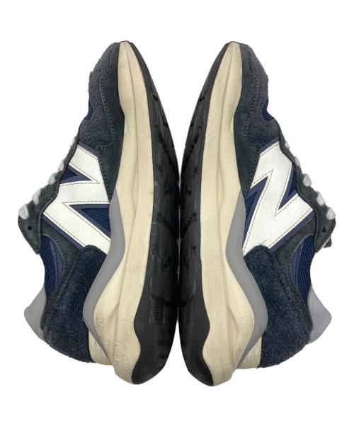 NEW BALANCE（ニューバランス）NEW BALANCE (ニューバランス) ローカットスニーカー ネイビー×アイボリー サイズ:26の古着・服飾アイテム