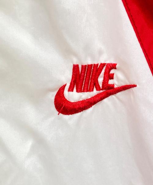 NIKE（ナイキ）NIKE (ナイキ) ナイロンジャケット レッド×ホワイト サイズ:Mサイズの古着・服飾アイテム