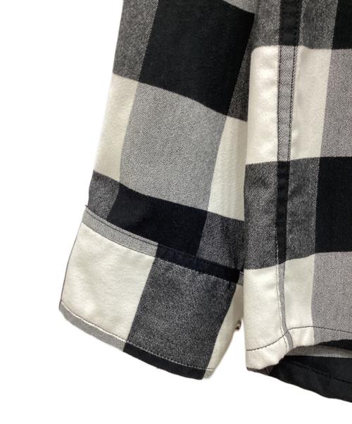 THE NORTH FACE（ザ ノース フェイス）THE NORTH FACE (ザ ノース フェイス) ロングスリーブヌハッチシャツ グレー×ブラック サイズ:Lの古着・服飾アイテム
