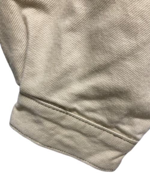 LEVI'S（リーバイス）LEVI'S (リーバイス) トラッカージャケット ベージュ サイズ:Lサイズ 未使用品の古着・服飾アイテム