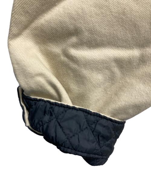 LEVI'S（リーバイス）LEVI'S (リーバイス) トラッカージャケット ベージュ サイズ:Lサイズ 未使用品の古着・服飾アイテム