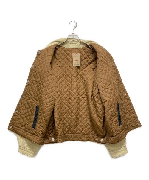 LEVI'S（リーバイス）LEVI'S (リーバイス) トラッカージャケット ベージュ サイズ:Lサイズ 未使用品の古着・服飾アイテム