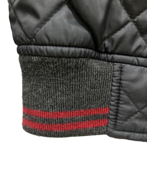 FRED PERRY（フレッドペリー）FRED PERRY (フレッドペリー) キルティングブルゾン ブラック×グレー×レッド サイズ:身長165～175の古着・服飾アイテム