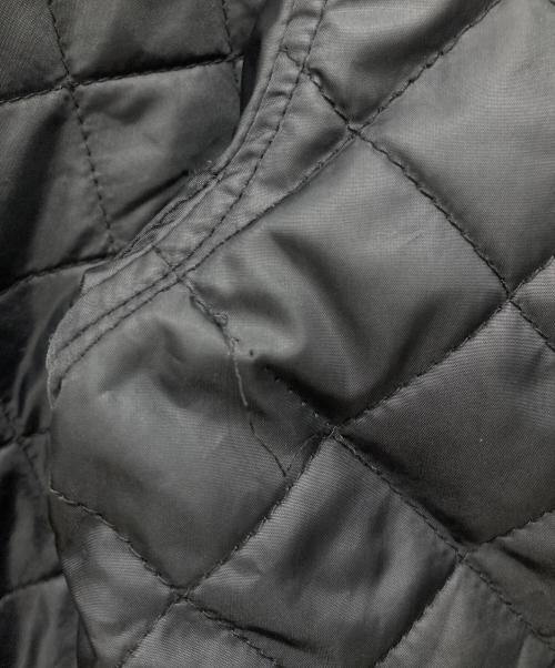 FRED PERRY（フレッドペリー）FRED PERRY (フレッドペリー) キルティングブルゾン ブラック×グレー×レッド サイズ:身長165～175の古着・服飾アイテム