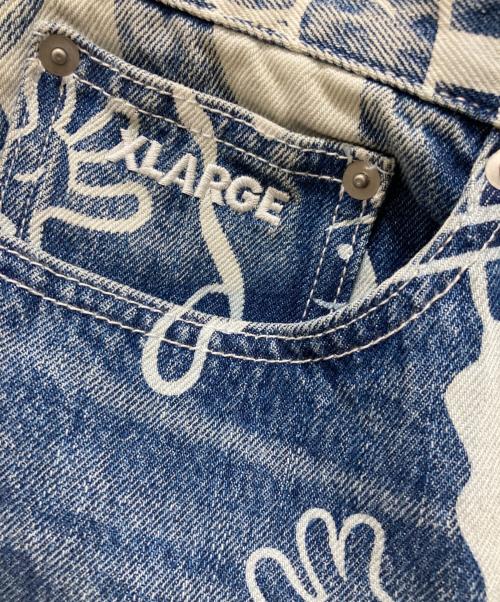X-LARGE（エクストララージ）X-LARGE (エクストララージ) デニムパンツ インディゴ×ホワイト サイズ:36inch 未使用品の古着・服飾アイテム