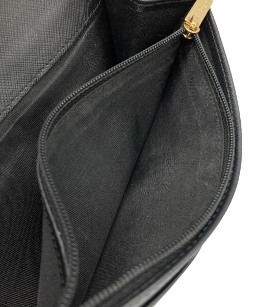 Salvatore Ferragamo（サルヴァトーレ フェラガモ）Salvatore Ferragamo (サルヴァトーレ フェラガモ) ヴァラリボン フラップ長財布 ブラックの古着・服飾アイテム