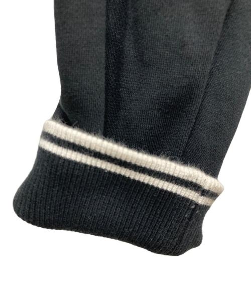FRED PERRY（フレッドペリー）FRED PERRY (フレッドペリー) スウェット ブラック サイズ:Mサイズの古着・服飾アイテム