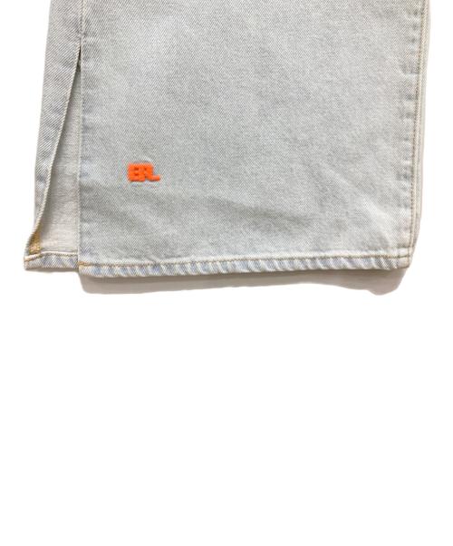 ERL（イーアールエル）ERL (イーアールエル) LEVI'S (リーバイス) スリットブーツカットデニムパンツ サックスブルー サイズ:38 未使用品の古着・服飾アイテム