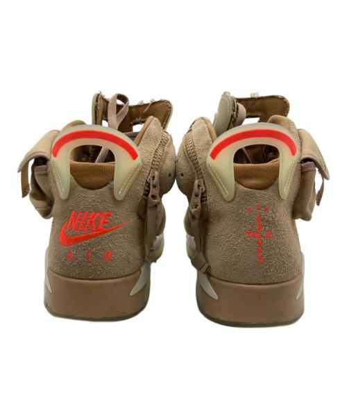 NIKE（ナイキ）NIKE (ナイキ) Travis Scott (トラヴィススコット) ハイカットスニーカー ベージュ サイズ:28cmの古着・服飾アイテム