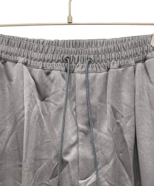 JOURNAL STANDARD TRISECT（ジャーナルスタンダード トライセクト）JOURNAL STANDARD TRISECT (ジャーナルスタンダード トライセクト) トラックパンツ グレー サイズ:Lサイズ 未使用品の古着・服飾アイテム