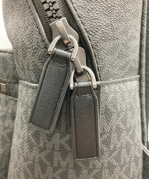 MICHAEL KORS（マイケルコース）MICHAEL KORS (マイケルコース) リュック ブラックの古着・服飾アイテム