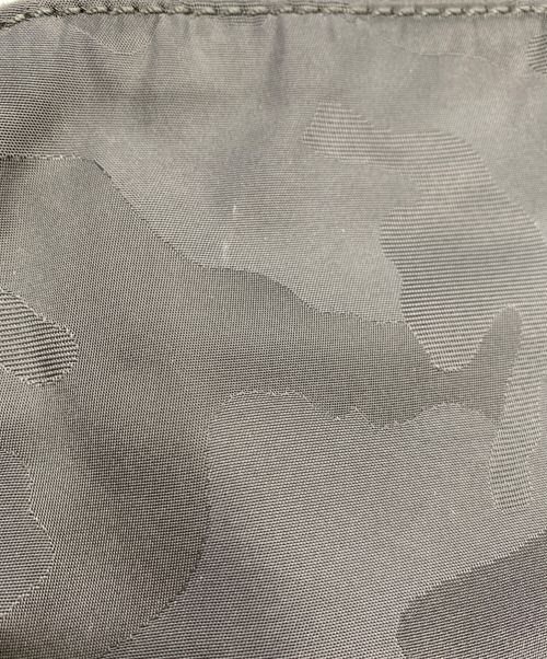 VALENTINO（ヴァレンティノ）VALENTINO (ヴァレンティノ) クラッチバッグ ブラックの古着・服飾アイテム