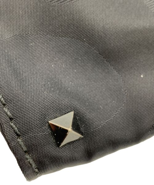 VALENTINO（ヴァレンティノ）VALENTINO (ヴァレンティノ) クラッチバッグ ブラックの古着・服飾アイテム