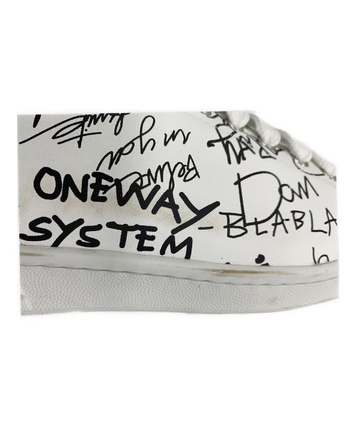 DSQUARED2（ディースクエアード）DSQUARED2 (ディースクエアード) スケッチモチーフプリントスニーカー ホワイト サイズ:25cmの古着・服飾アイテム