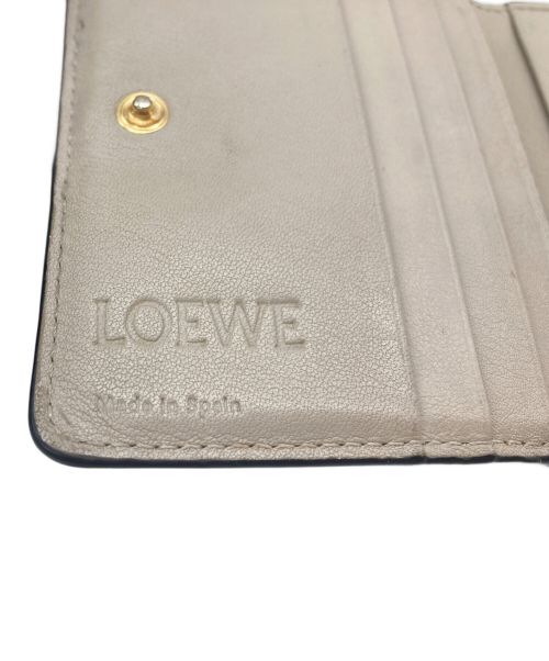 LOEWE（ロエベ）LOEWE (ロエベ) 2つ折り財布 レッドの古着・服飾アイテム