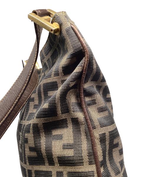 FENDI（フェンディ）FENDI (フェンディ) ショルダーバッグ ズッカ ブラウンの古着・服飾アイテム