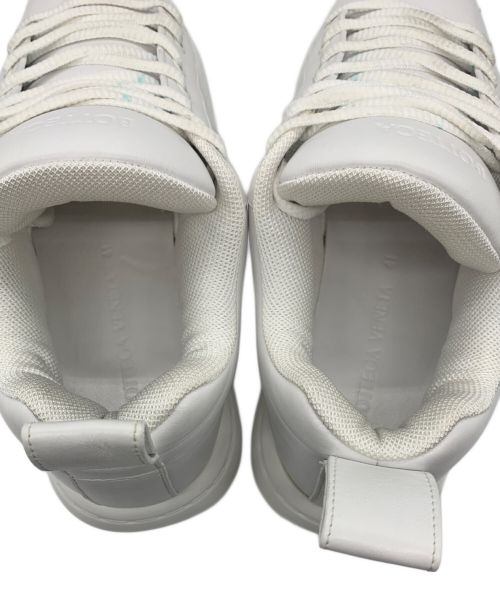 BOTTEGA VENETA（ボッテガベネタ）BOTTEGA VENETA (ボッテガベネタ) ピロースニーカー パデッドレザーカーフ ホワイト サイズ:SIZE 41の古着・服飾アイテム
