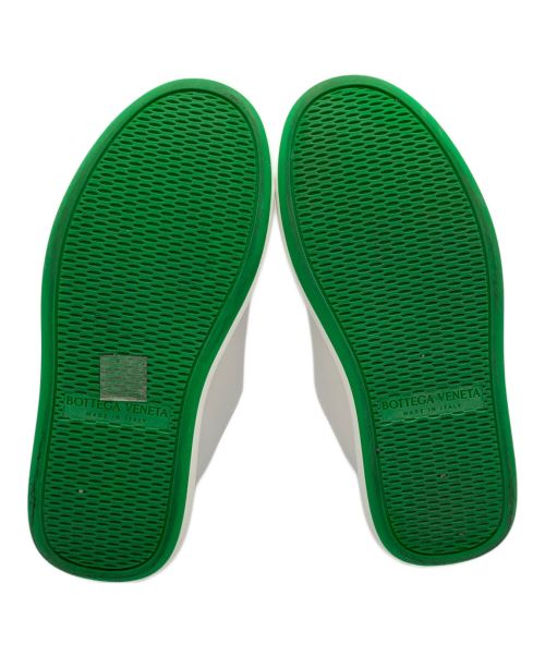 BOTTEGA VENETA（ボッテガベネタ）BOTTEGA VENETA (ボッテガベネタ) ピロースニーカー パデッドレザーカーフ ホワイト サイズ:SIZE 41の古着・服飾アイテム