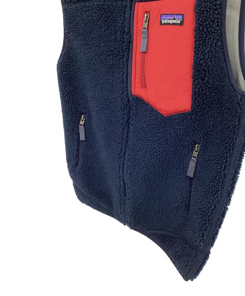 Patagonia（パタゴニア）Patagonia (パタゴニア) クラシックレトロXベスト ネイビー×レッド サイズ:Ｓの古着・服飾アイテム