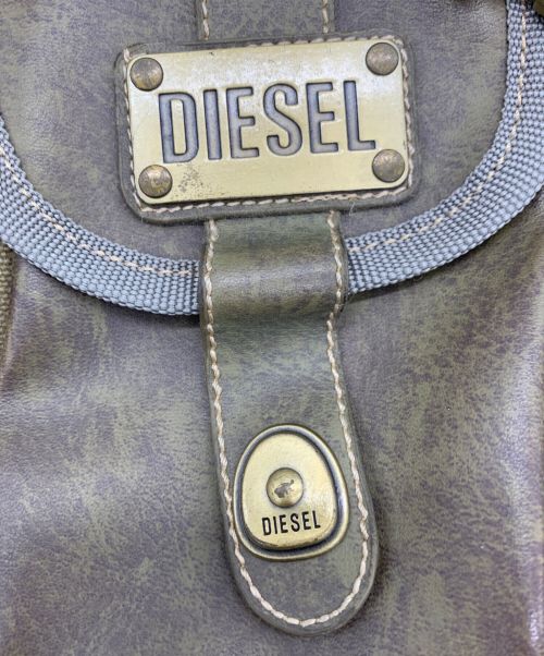 DIESEL（ディーゼル）DIESEL (ディーゼル) ミリタリーメッセンジャーバッグ カーキの古着・服飾アイテム