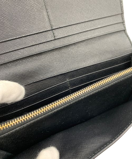 PRADA（プラダ）PRADA (プラダ) サフィアーノメタル ブラックの古着・服飾アイテム