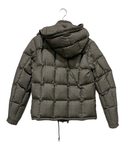 MONCLER（モンクレール）MONCLER (モンクレール) ダウンジャケット　DUBLIN グレー サイズ:Mサイズの古着・服飾アイテム