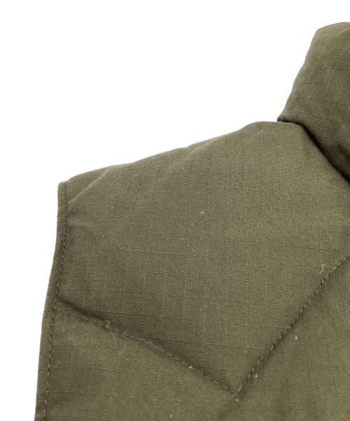 RockyMountainFeatherBed（ロッキーマウンテンフェザーベッド）RockyMountainFeatherBed (ロッキーマウンテンフェザーベッド) ダウンベスト オリーブ サイズ:Mの古着・服飾アイテム