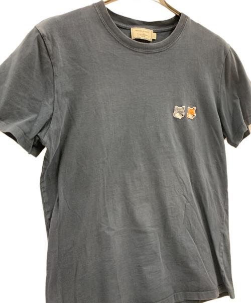 maison kitsune（メゾンキツネ）MAISON KITSUNE (メゾンキツネ) MAISON KITSUNE　DOUBLE FOX HEAD PATCH CLASSIC TEE ダークグレー サイズ:Sの古着・服飾アイテム
