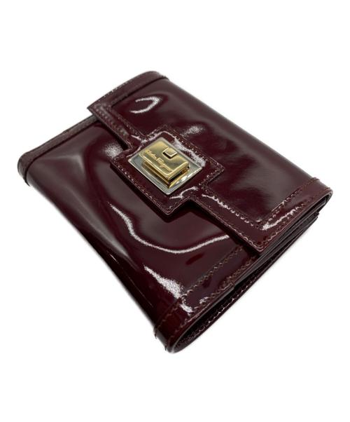 Salvatore Ferragamo（サルヴァトーレ フェラガモ）Salvatore Ferragamo (サルヴァトーレ フェラガモ) 2つ折り財布 ボルドーの古着・服飾アイテム