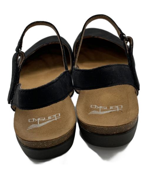 dansko（ダンスコ）dansko (ダンスコ) サンダル　ROWAN ブラック サイズ:SIZE 39の古着・服飾アイテム