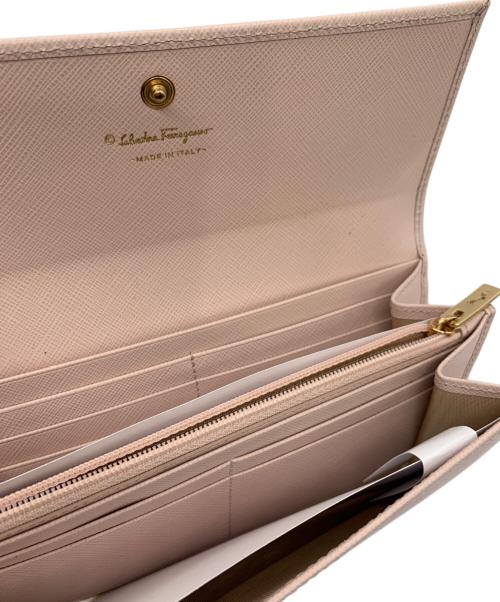 Salvatore Ferragamo（サルヴァトーレ フェラガモ）Salvatore Ferragamo (サルヴァトーレ フェラガモ) 長財布 ピンク 未使用品の古着・服飾アイテム