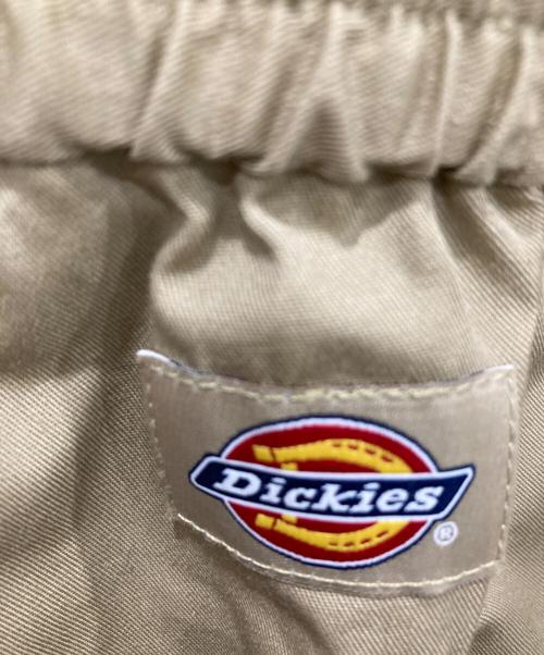 niko and（ニコアンド）niko and (ニコアンド) Dickies (ディッキーズ) 別注 TCツイルオールインワン ベージュ サイズ:Мの古着・服飾アイテム