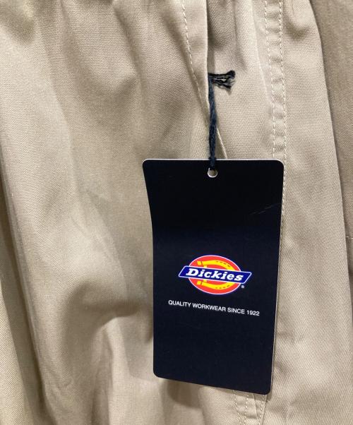niko and（ニコアンド）niko and (ニコアンド) Dickies (ディッキーズ) 別注 TCツイルオールインワン ベージュ サイズ:Мの古着・服飾アイテム