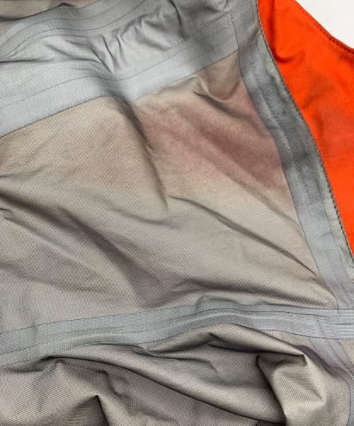 MAMMUT（マムート）MAMMUT (マムート) Quantum Ultra-Light Jacket オレンジ サイズ:Lサイズの古着・服飾アイテム