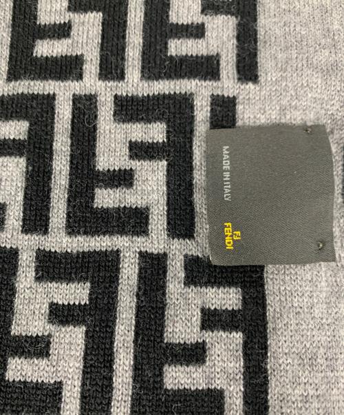 FENDI（フェンディ）FENDI (フェンディ) ズッカ柄マフラー ブラック×グレーの古着・服飾アイテム
